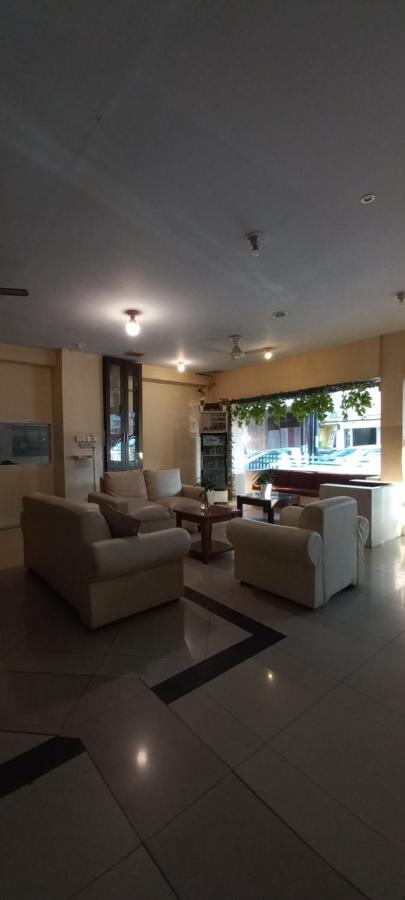 Hotel Celebes Manado Exterior foto